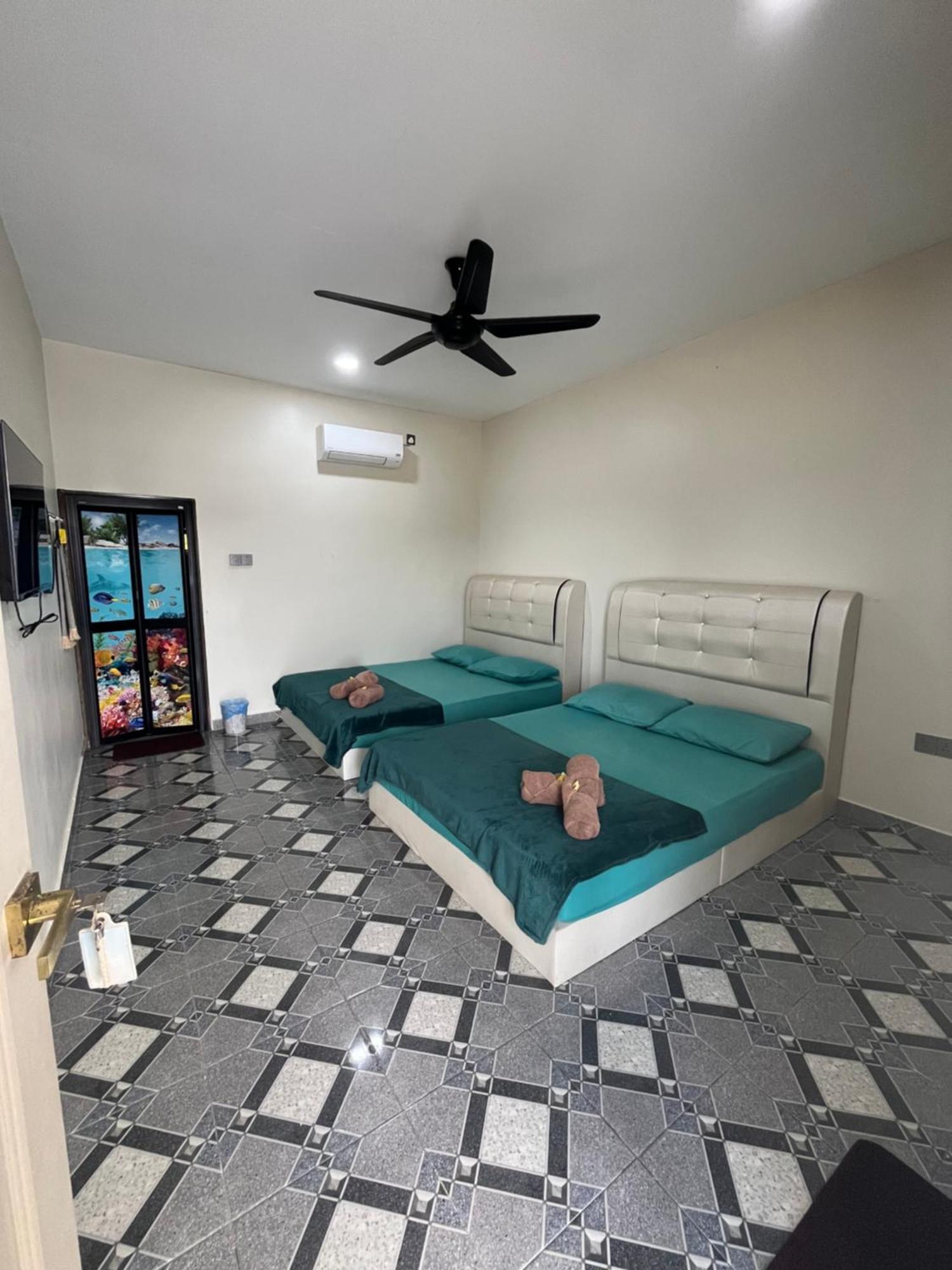Razak Guest House Setiu Exterior foto